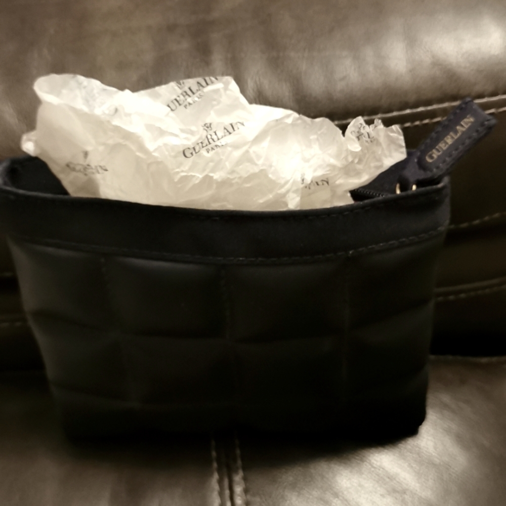 Guerlain Paris Navy Blue 5x6 Cosmetic Bag